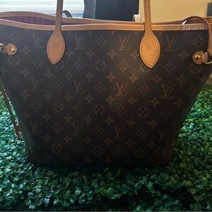 Louis Vuitton Neverful Purse